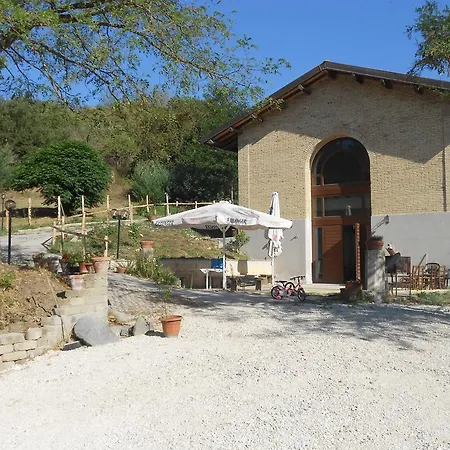 Cascina Di Sotto Farm stay *